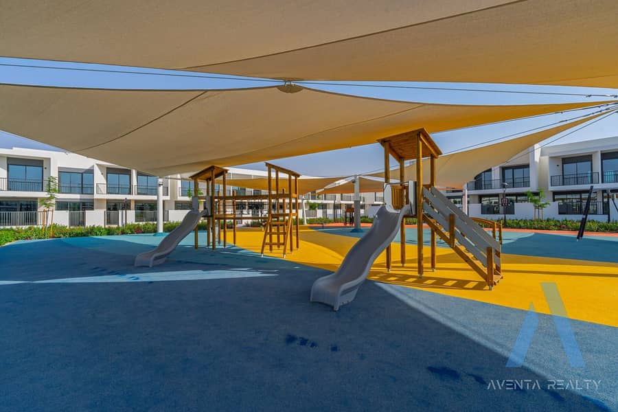 18 22_Community_Kids-play-area. jpg