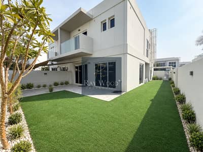 Villa de 3 chambres à à louer à Mudon, Dubai - Modern Minimalist Villa with Lush Landscaping. png