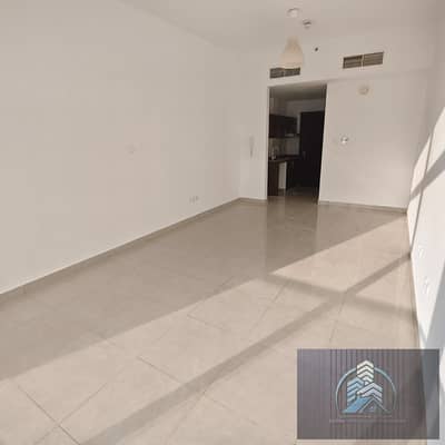 Studio de  à à louer à International City Phase 2 (Warsan 4), Dubai - WhatsApp Image 2026-10-16 at 14.28. 56. jpeg