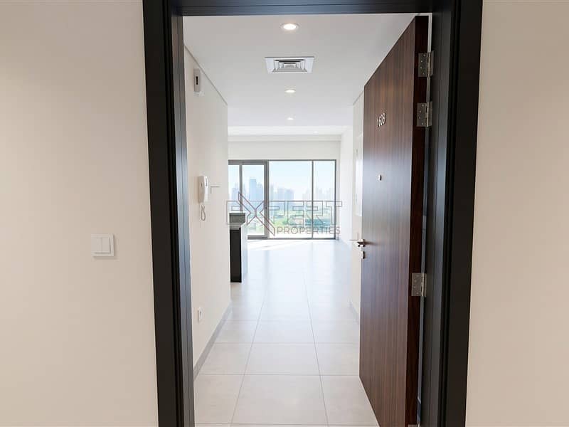 9 Image 9