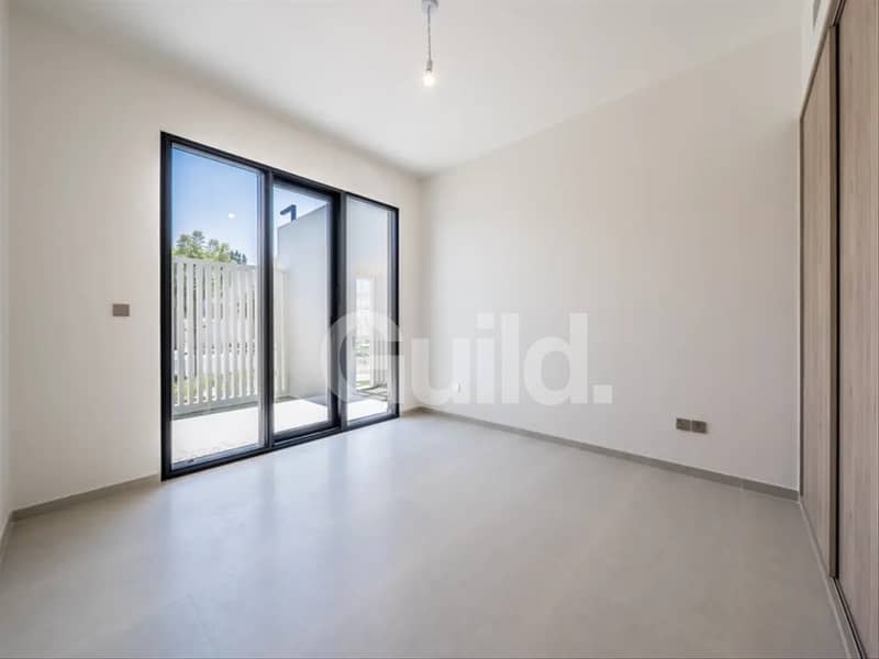 9 Image 9