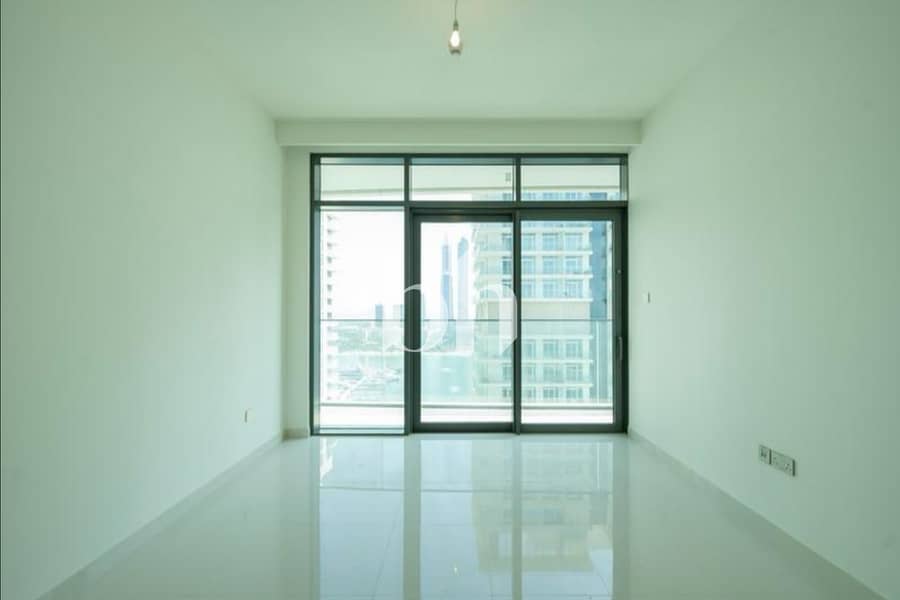 3 images image img