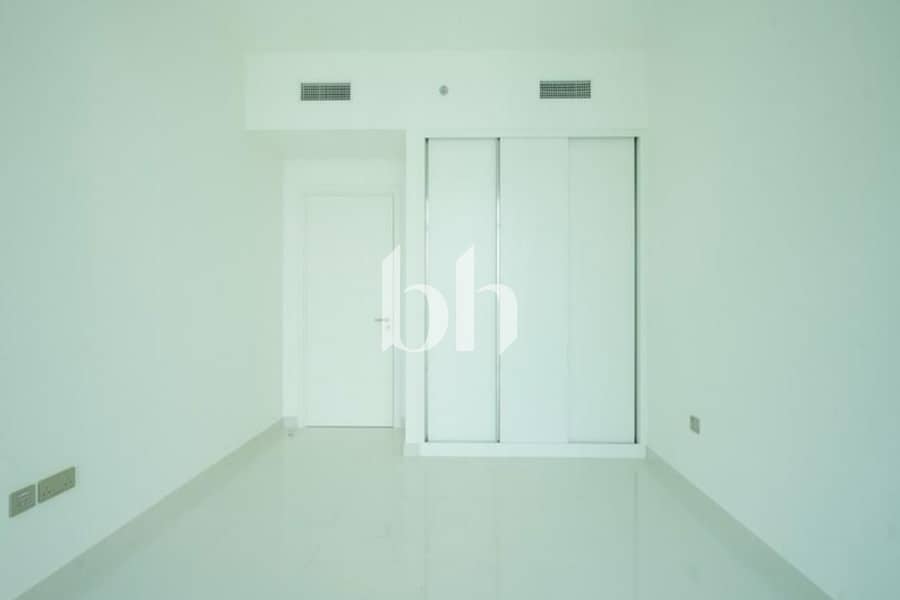 6 images image img