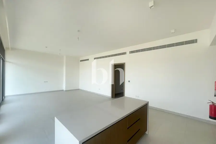 Single Row | 4 Cheques | Best Priced Villa