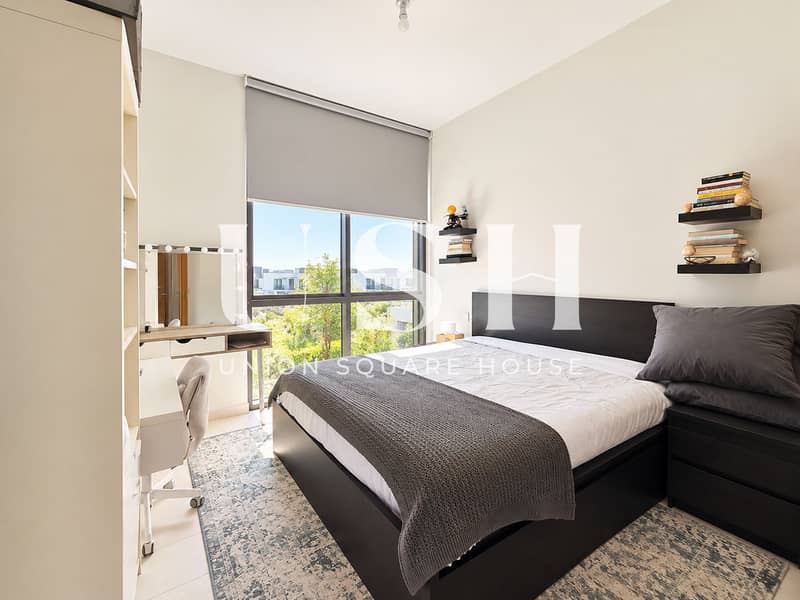 6 Bright Minimalist Bedroom with City Views. png