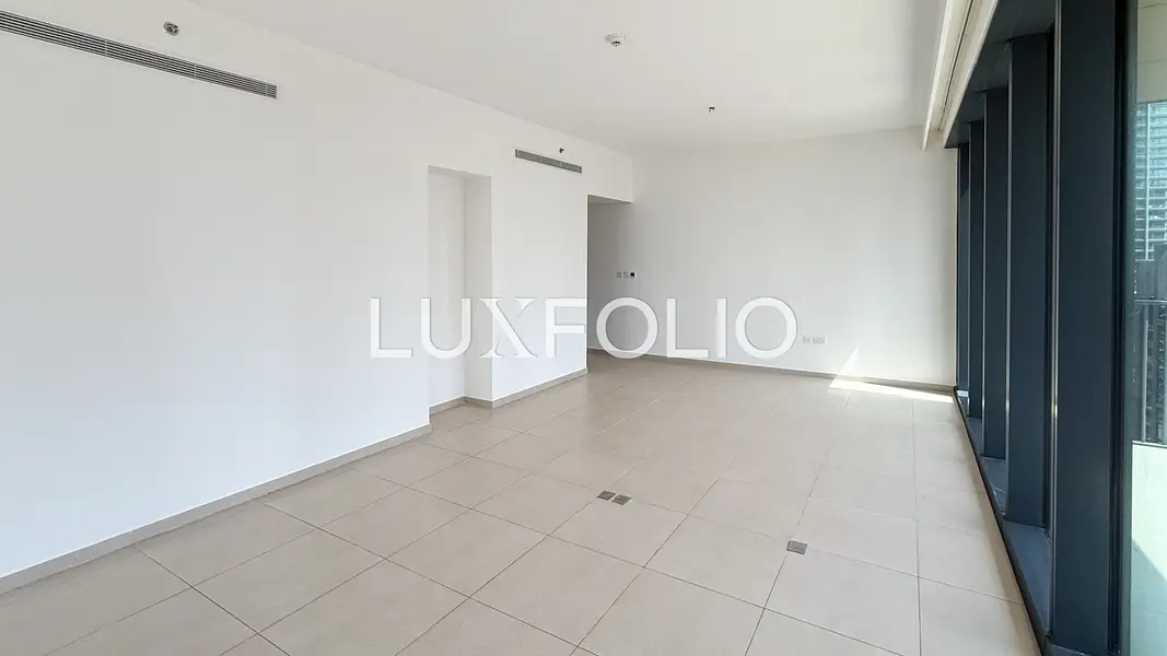Prime Corner Unit | Vacant | Open Views