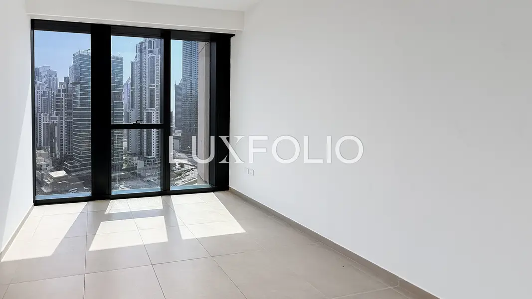 Prime Corner Unit | Vacant | Open Views