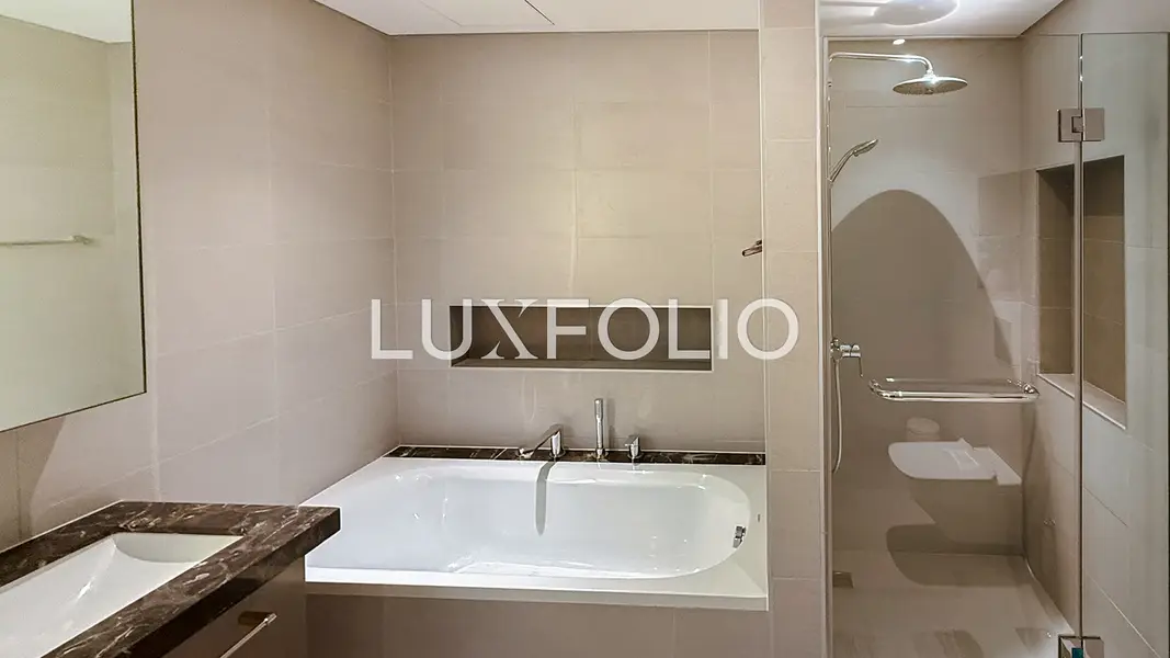Prime Corner Unit | Vacant | Open Views