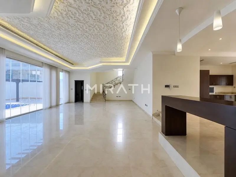 RESORT STYLE HUGE VILLA WITH PRIVATE POOL