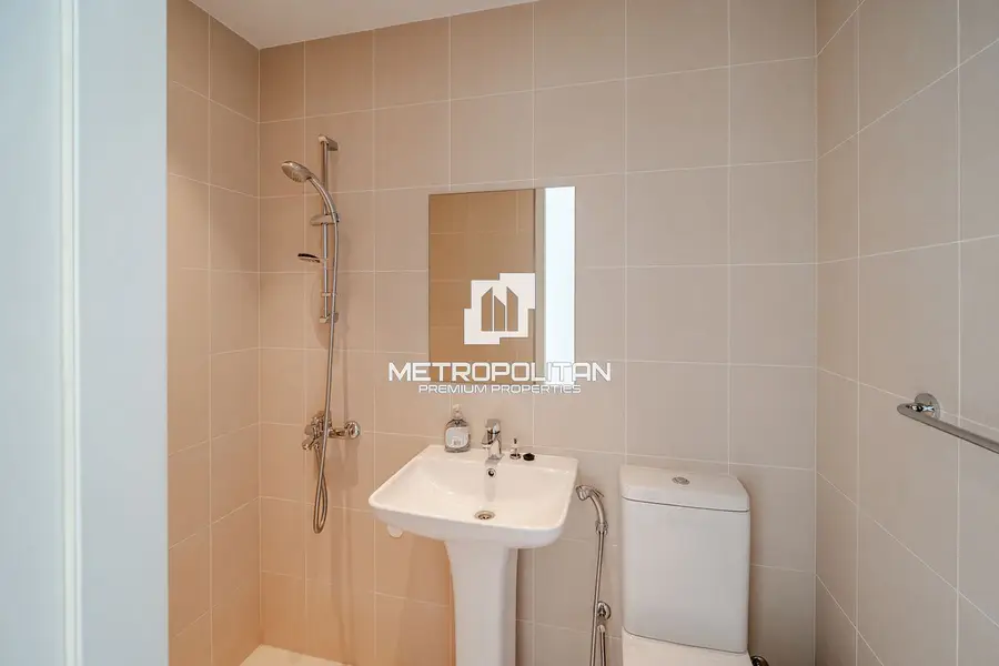Mid Floor | Resort Style | Well Maintained