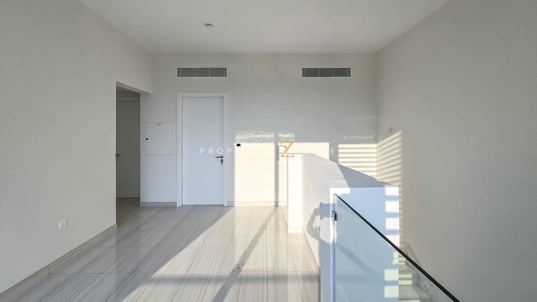 Single Row • Vastu-Compliant • Private Pool Single Row • Vastu-Compliant • Private Pool
