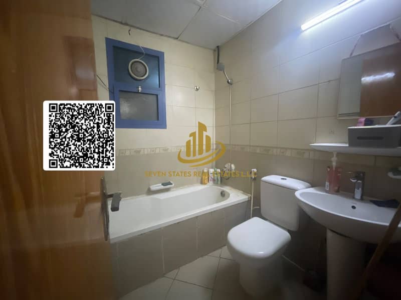 10 eea67c6e-5edb-41ff-b8ba-c54723ad26be. jpg