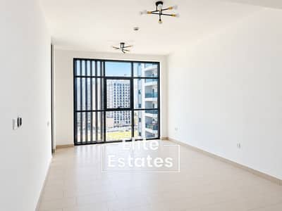 1 Bedroom Flat for Rent in Al Jaddaf, Dubai - Bright Minimalist Apartment with City Views. png
