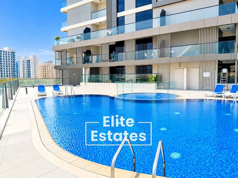 16 Sunlit Modern Rooftop Pool Retreat. png