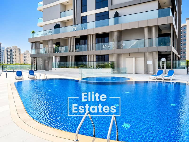 17 Modern Rooftop Pool and Glass Apartments. png