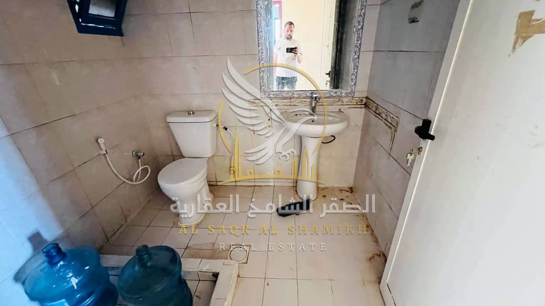 16 غرفتين-وصالة-للا-يجار-2-غرف-البوطينة-الشارقة-صورة-العقار-re-001-07. jpg