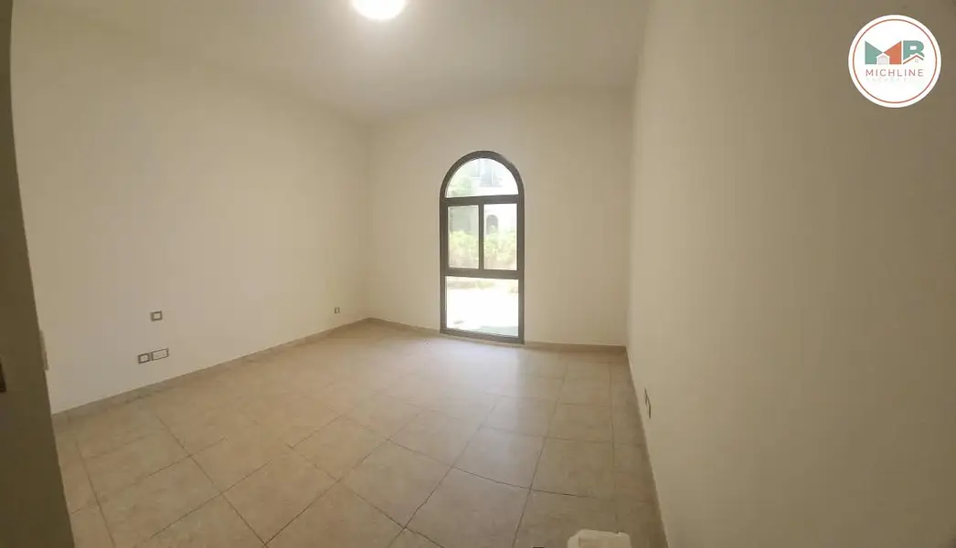 Prime Location |Luxury |4BR+ Maid Villa