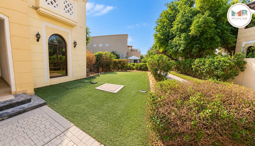 3 Sunny Mediterranean Villa Garden. png