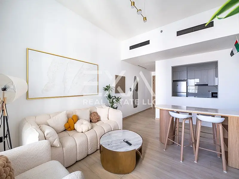 Fully Furnished I Prime Location I Ready to Move in