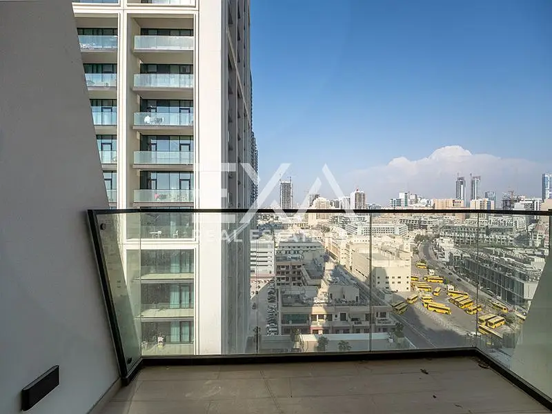 Fully Furnished I Prime Location I Ready to Move in