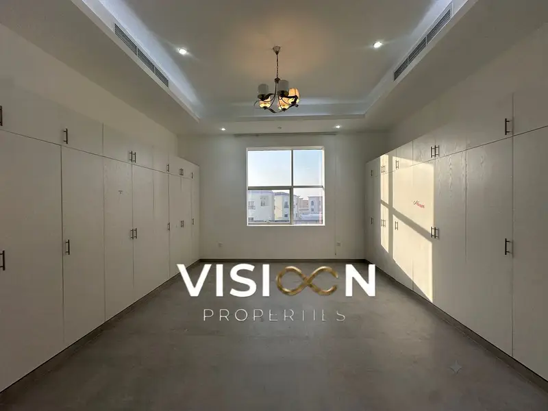 Spacious 5BR Villa | Private Pool | Garden