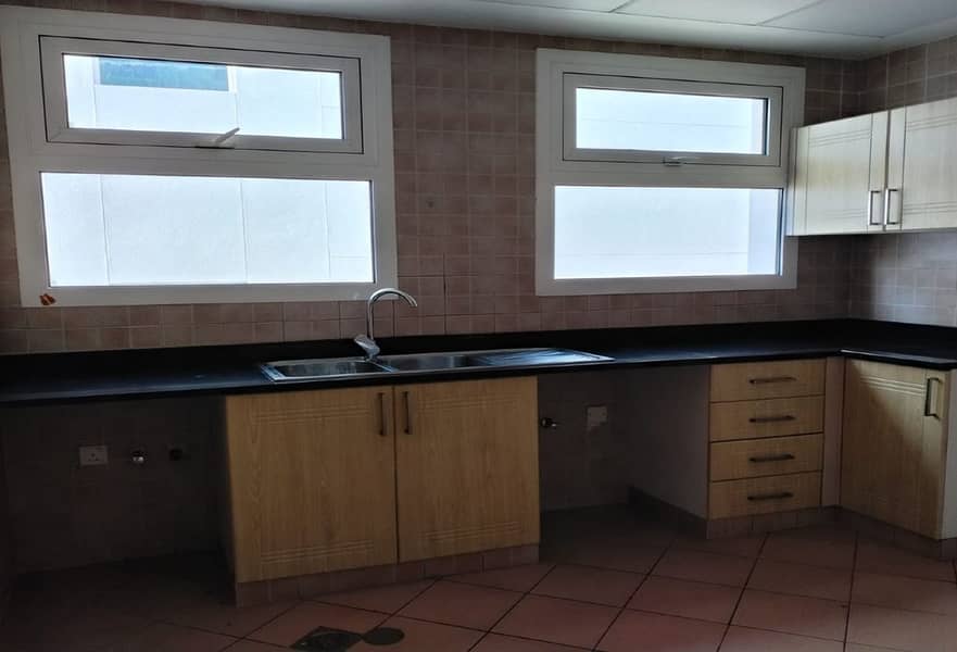 5 Spacious 2BR | Prime Jumeirah First Location — photo 5