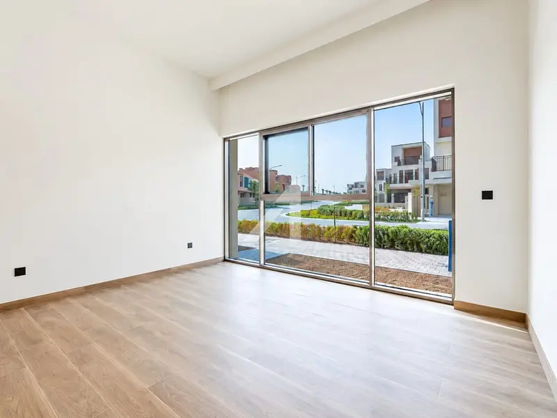 6BR Standalone Villa | Waterfront | Pure Luxury