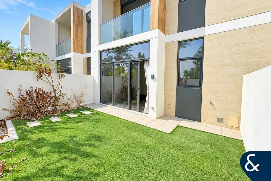 3 Bed + Maid | Unfurnished | Open Plan