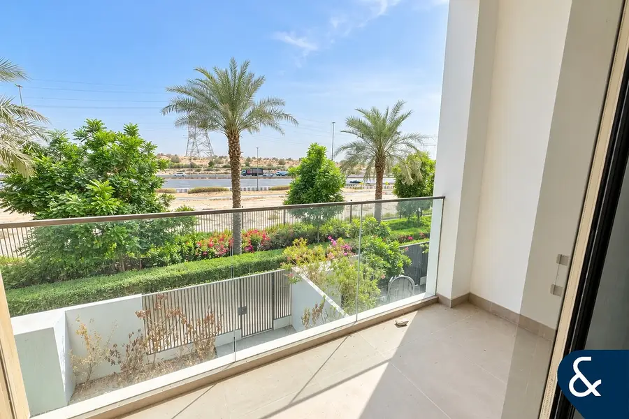 3 Bed + Maid | Unfurnished | Open Plan