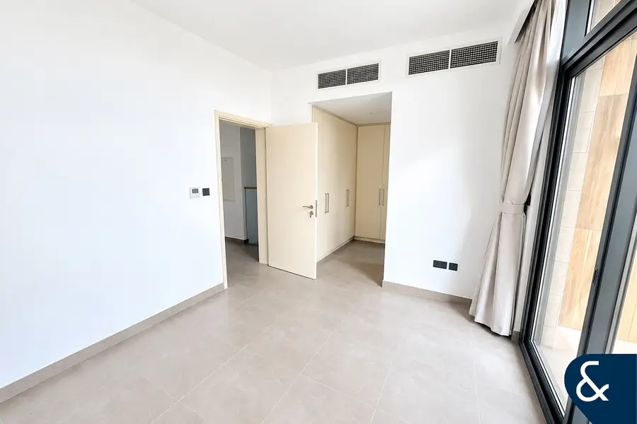 3 Bed + Maid | Unfurnished | Open Plan