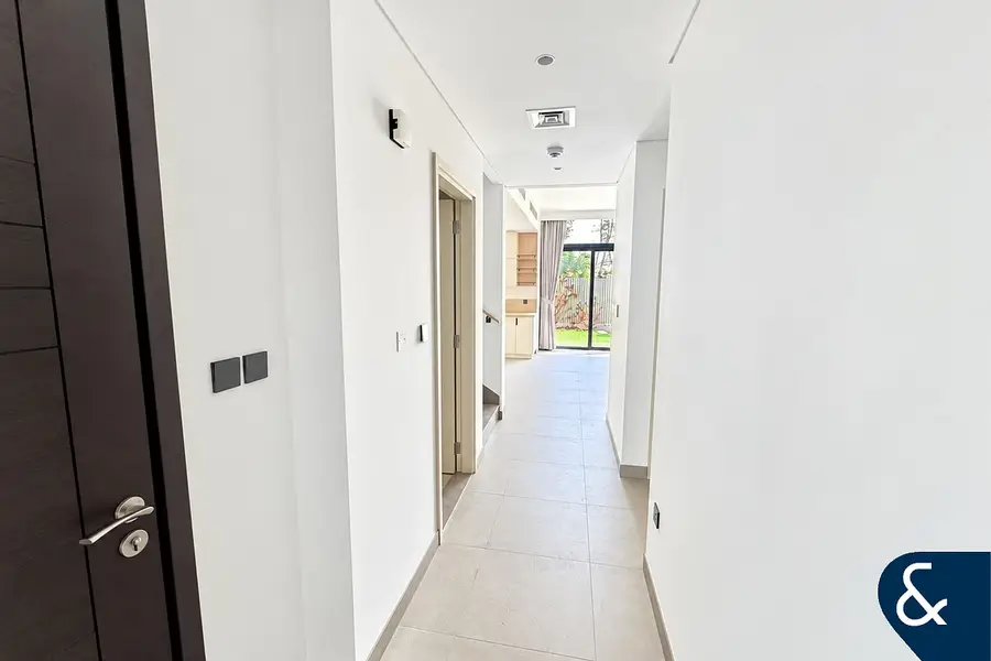 3 Bed + Maid | Unfurnished | Open Plan