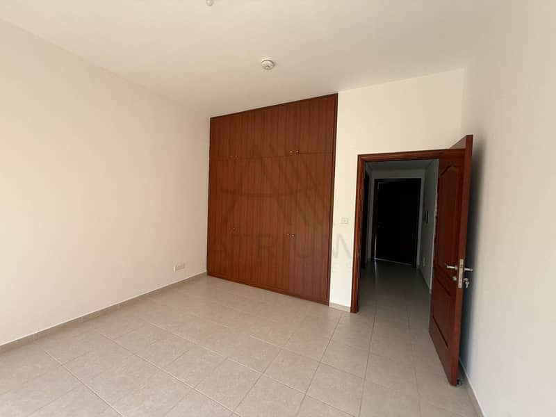 31 ecfd04f5-716c-4b92-905b-bcd1f294efaf. jpg