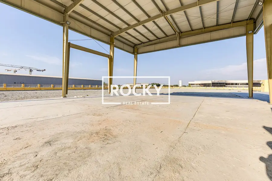 Exclusive | Heavy Equipment Storage | Open Yard