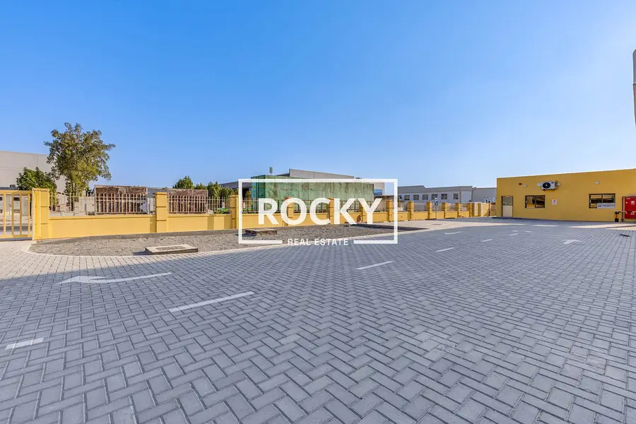 Exclusive | Heavy Equipment Storage | Open Yard
