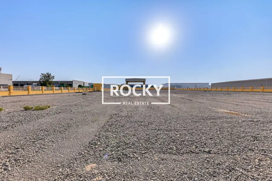 Exclusive | Heavy Equipment Storage | Open Yard