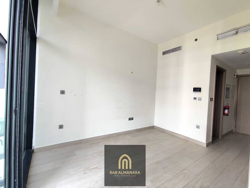5 1000528636. jpg