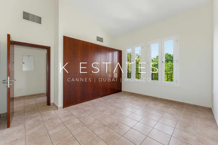 Upgraded | Spacious Layout | Vacant | Near Park