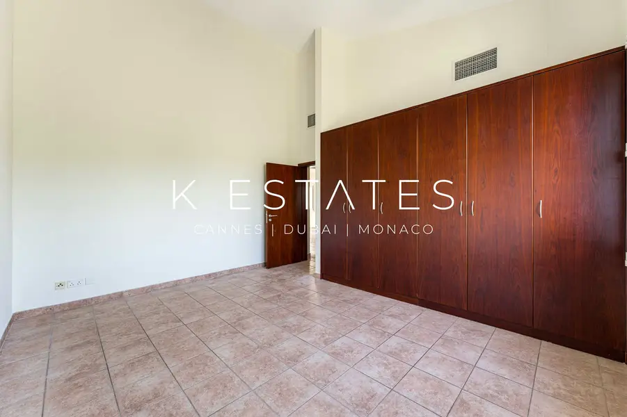 Upgraded | Spacious Layout | Vacant | Near Park