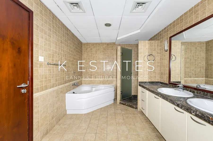 Upgraded | Spacious Layout | Vacant | Near Park