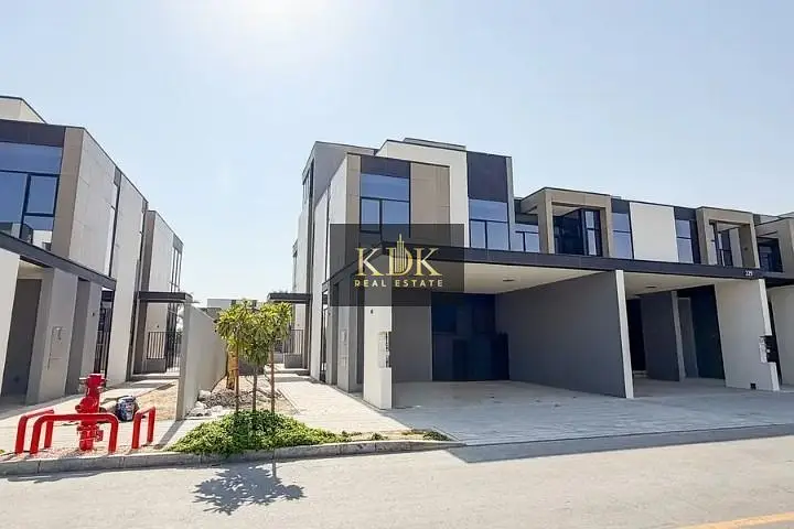 Spacious 3 BR | Huge Layout | Park View | Call Now