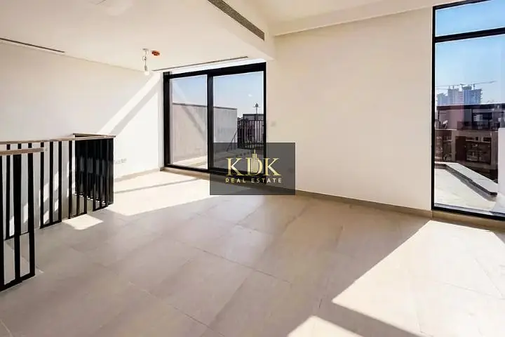 Spacious 3 BR | Huge Layout | Park View | Call Now