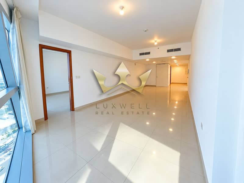 4 Bright Minimalist Apartment Interior. png