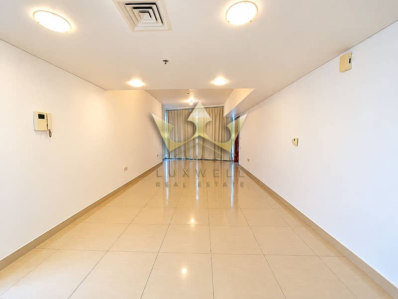 6 Empty Modern Apartment with Warm Lighting. png