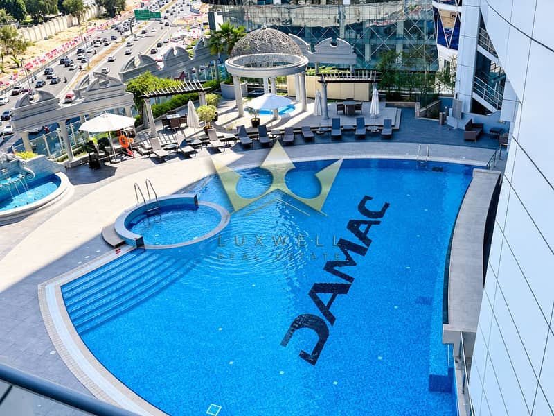 11 Luxury Rooftop Pool with DAMAC Mosaic. png