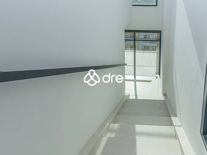 12 DRE09245-Edit. JPG