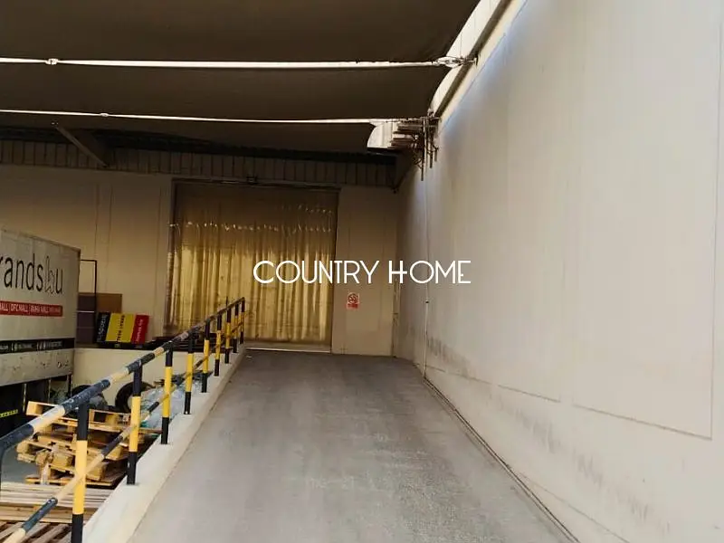 Approved Trading Warehouse | Prime Location