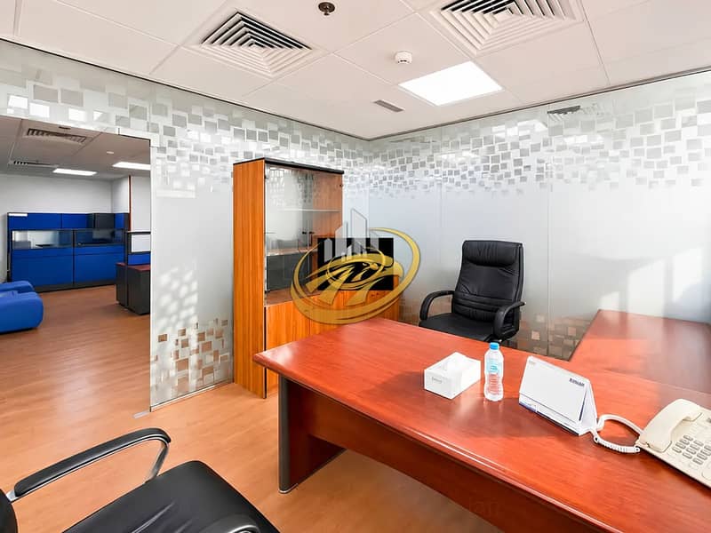 12 Falcon Hub badge in refined interior-6. png
