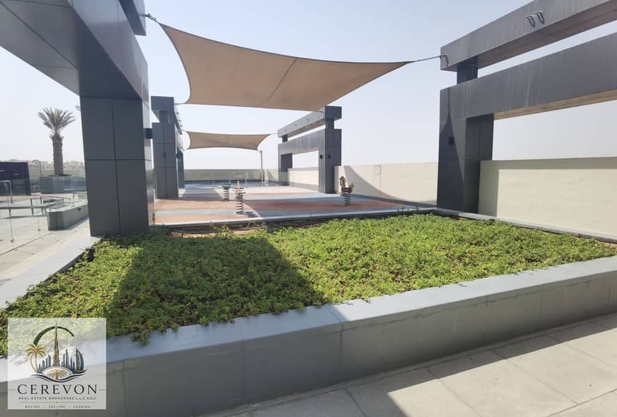8 pool deck and barbecue area 3. jpg