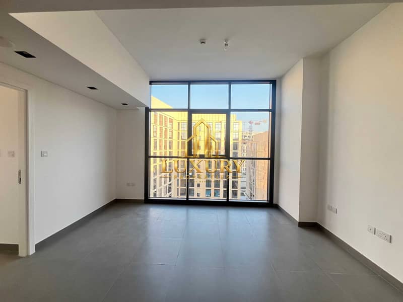4 Stunning 1BHK with Pool View for Yearly Rent in Al Mamsha, Sharjah – AED 42,500