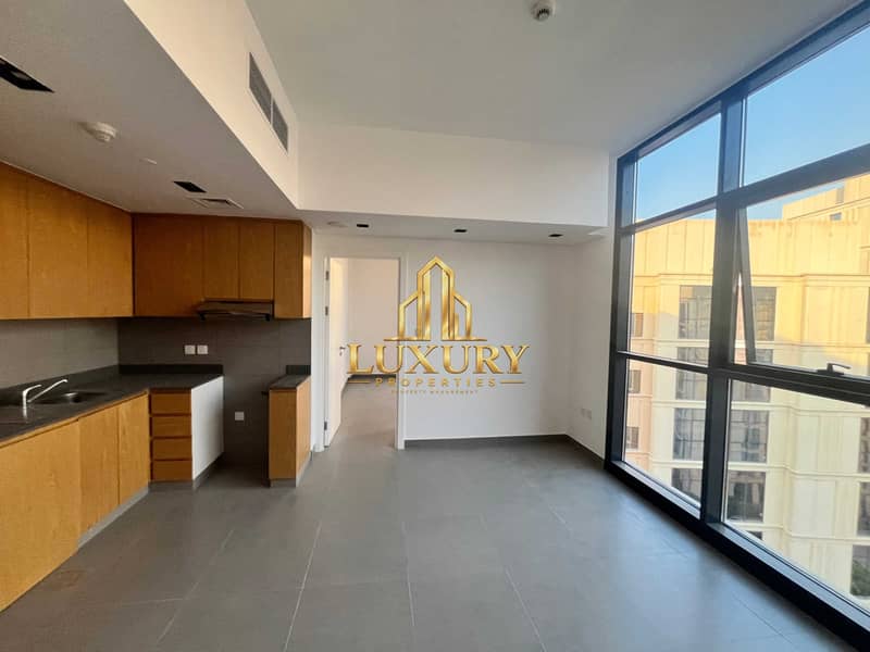 6 Stunning 1BHK with Pool View for Yearly Rent in Al Mamsha, Sharjah – AED 42,500